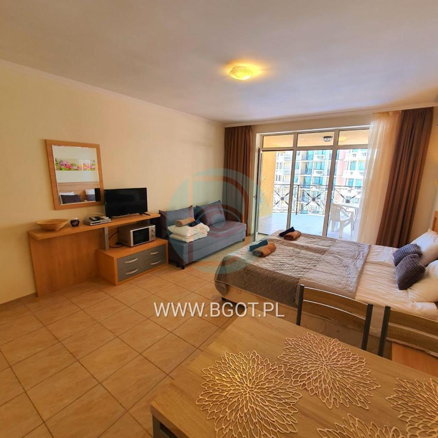 Andalucia Beach - Sea Viev Apartments Elenite Extérieur photo